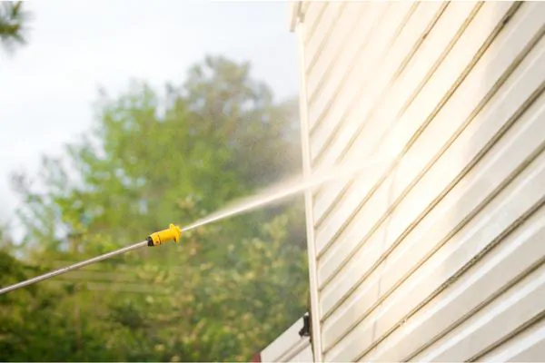 Santa Fe Painters - 5 Reasons You Should Pressure Wash Before Painting Your House Exterior